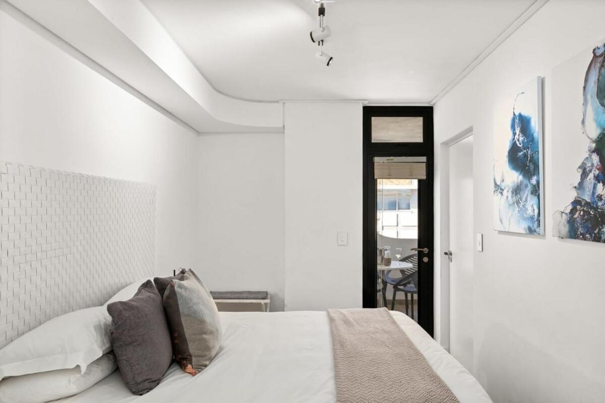 Luxurious With Stunning View Apartment Cape Town Exterior photo