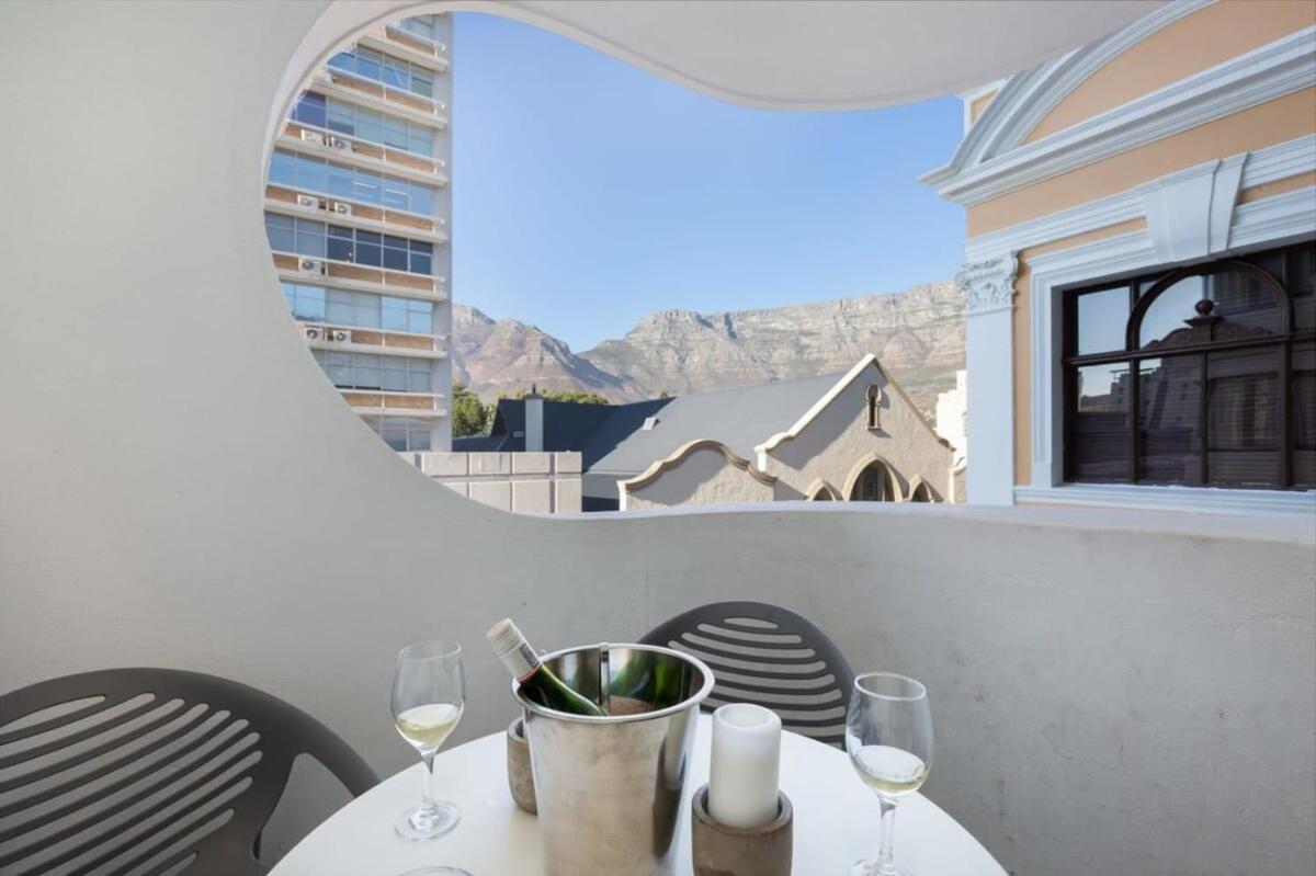 Luxurious With Stunning View Apartment Cape Town Exterior photo